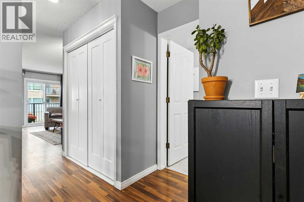 2, 2207 28 Street SW