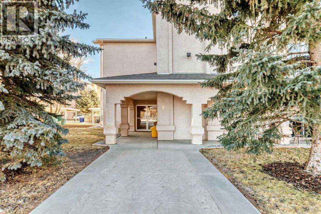 205, 7 Lineham Avenue