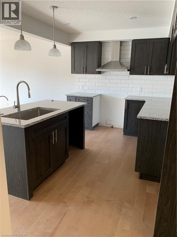 125 HOLLYBROOK Trail