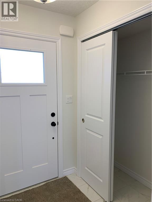 125 HOLLYBROOK Trail