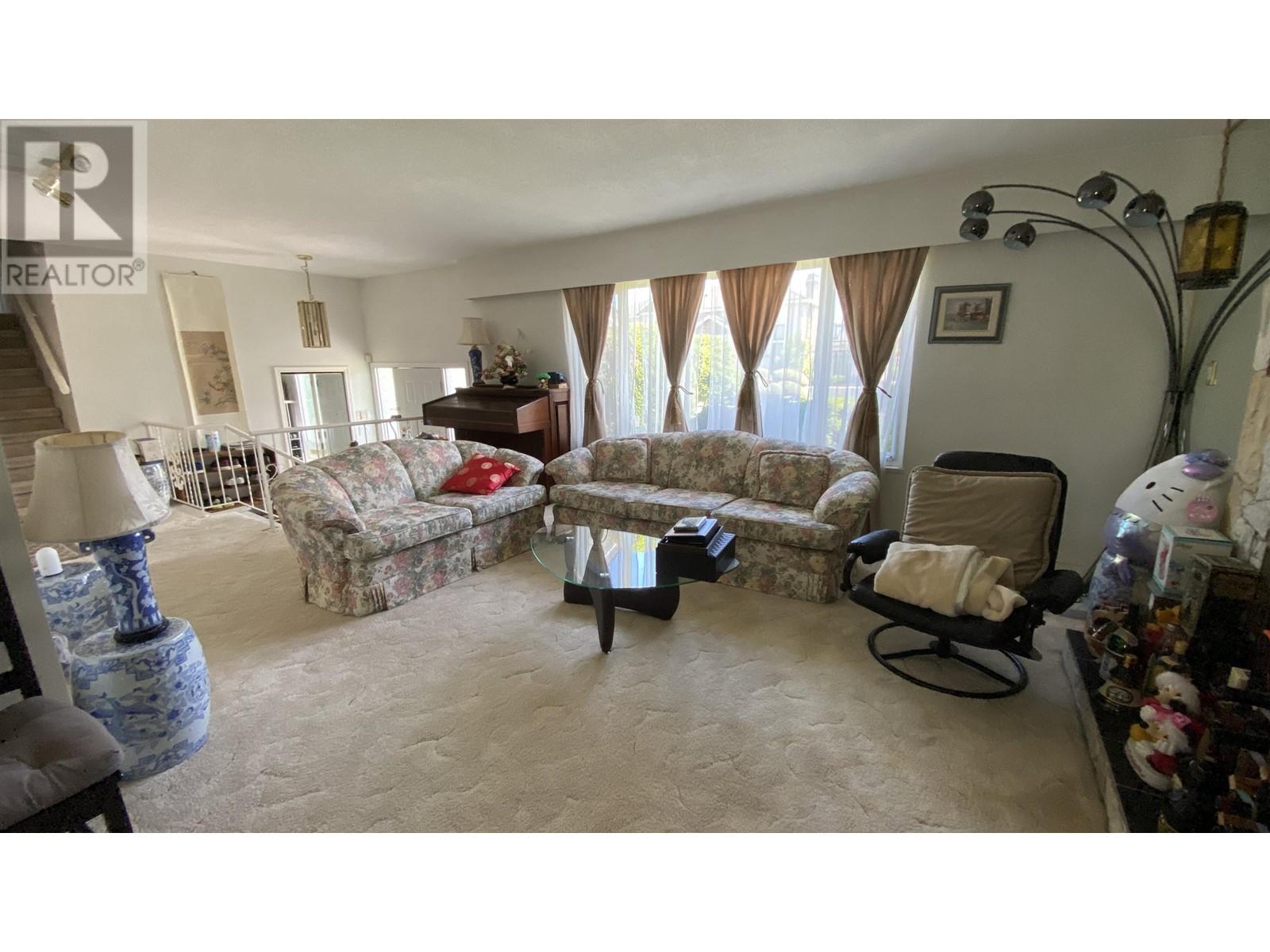 6151 BELLFLOWER DRIVE