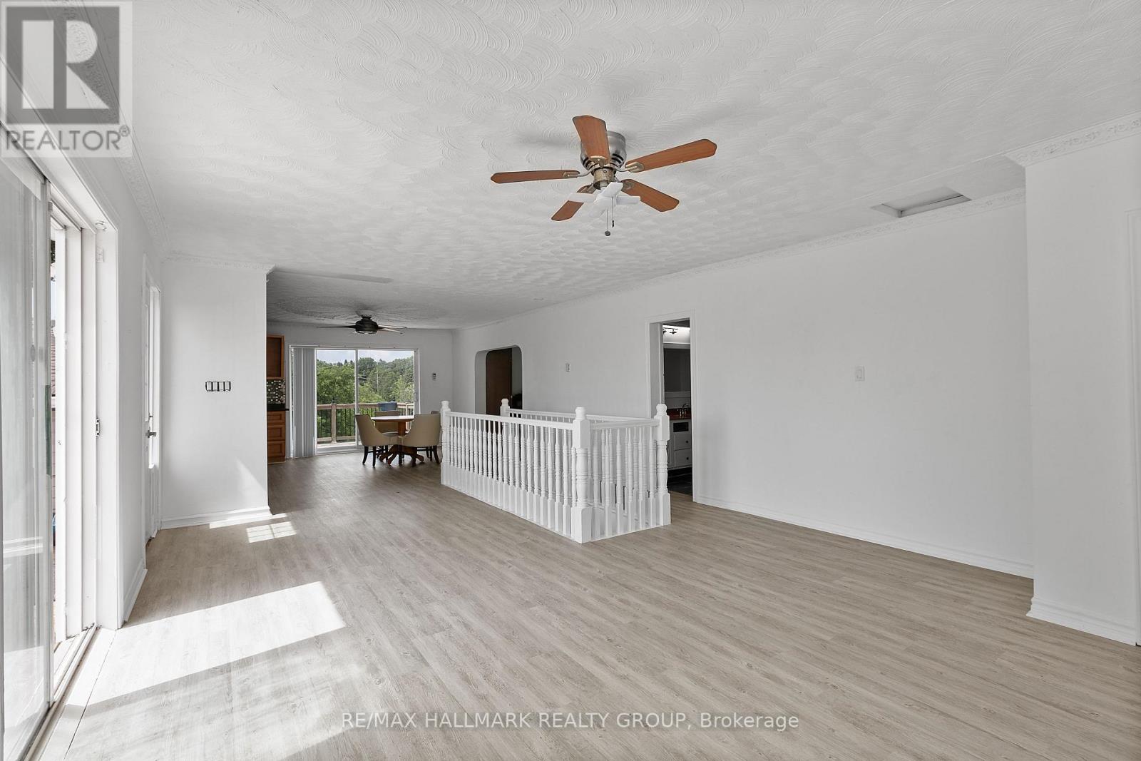 3948 DROUIN ROAD