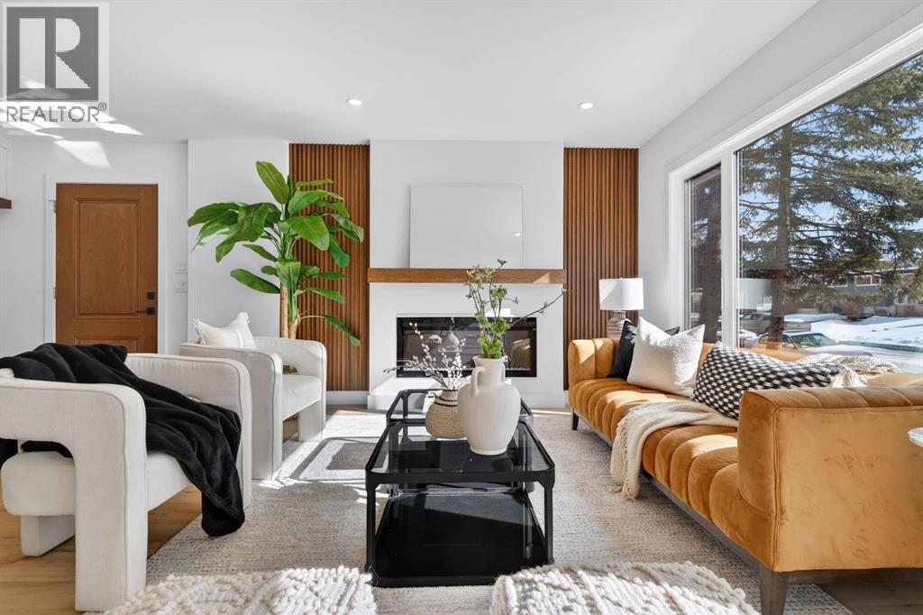 10619 Mapleglen Crescent SE