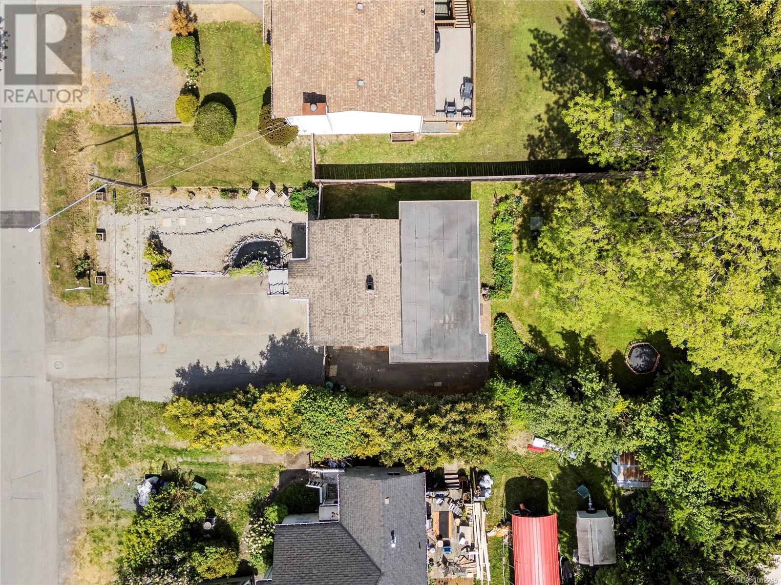 12 Conard St