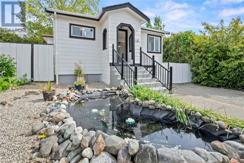 12 Conard St View Royal BC V8Z5G2