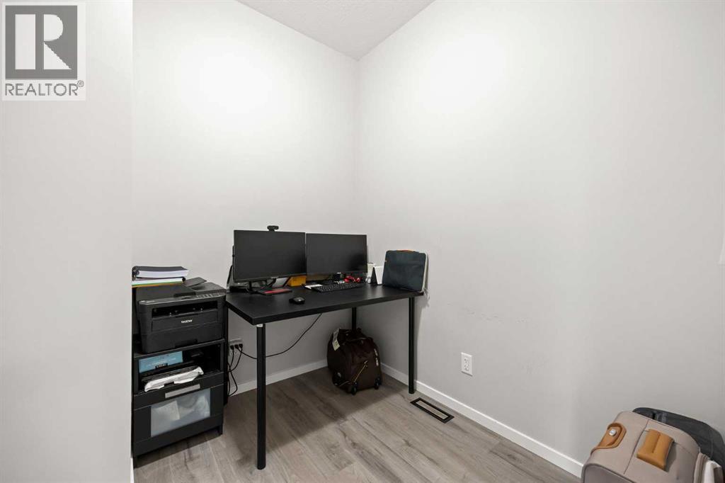 93 Cityline Square NE