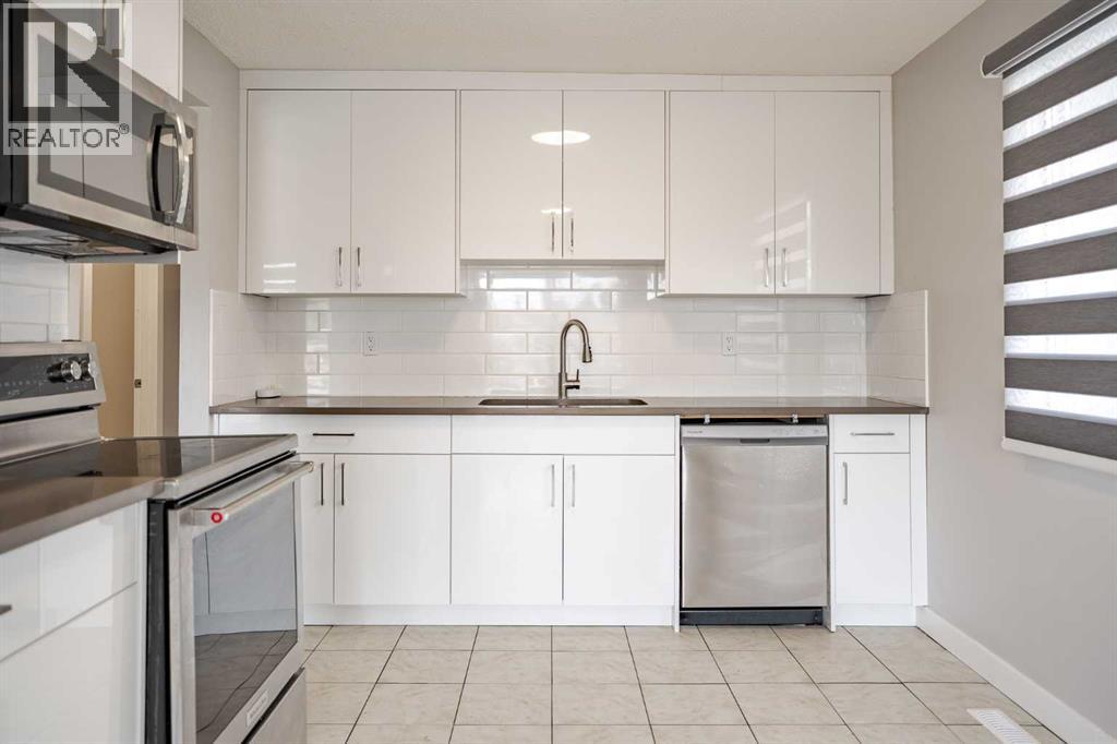 424 Sabrina Road SW