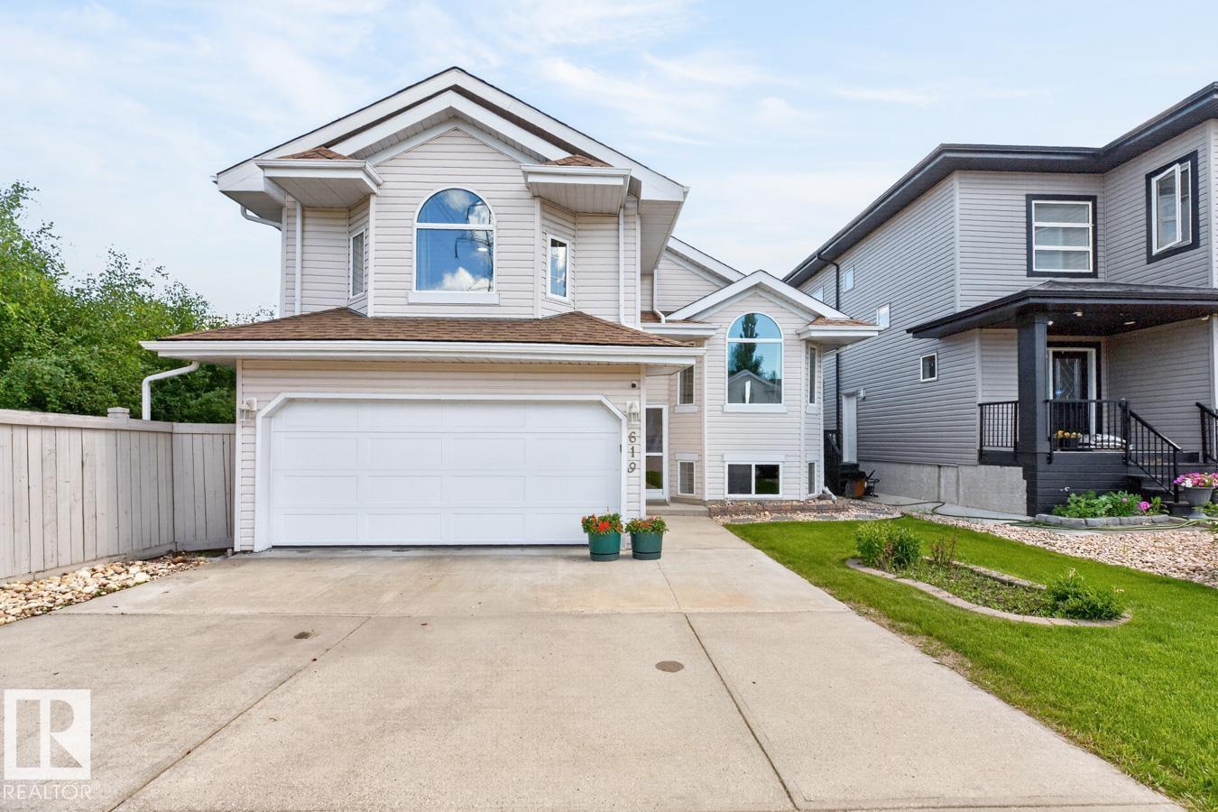 619 LAYTON CT NW