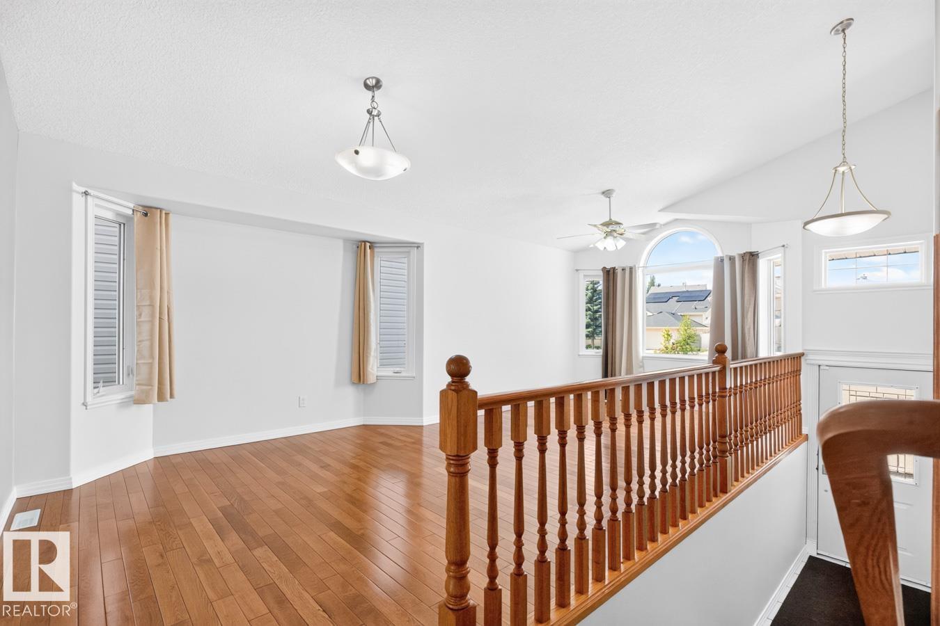 619 LAYTON CT NW
