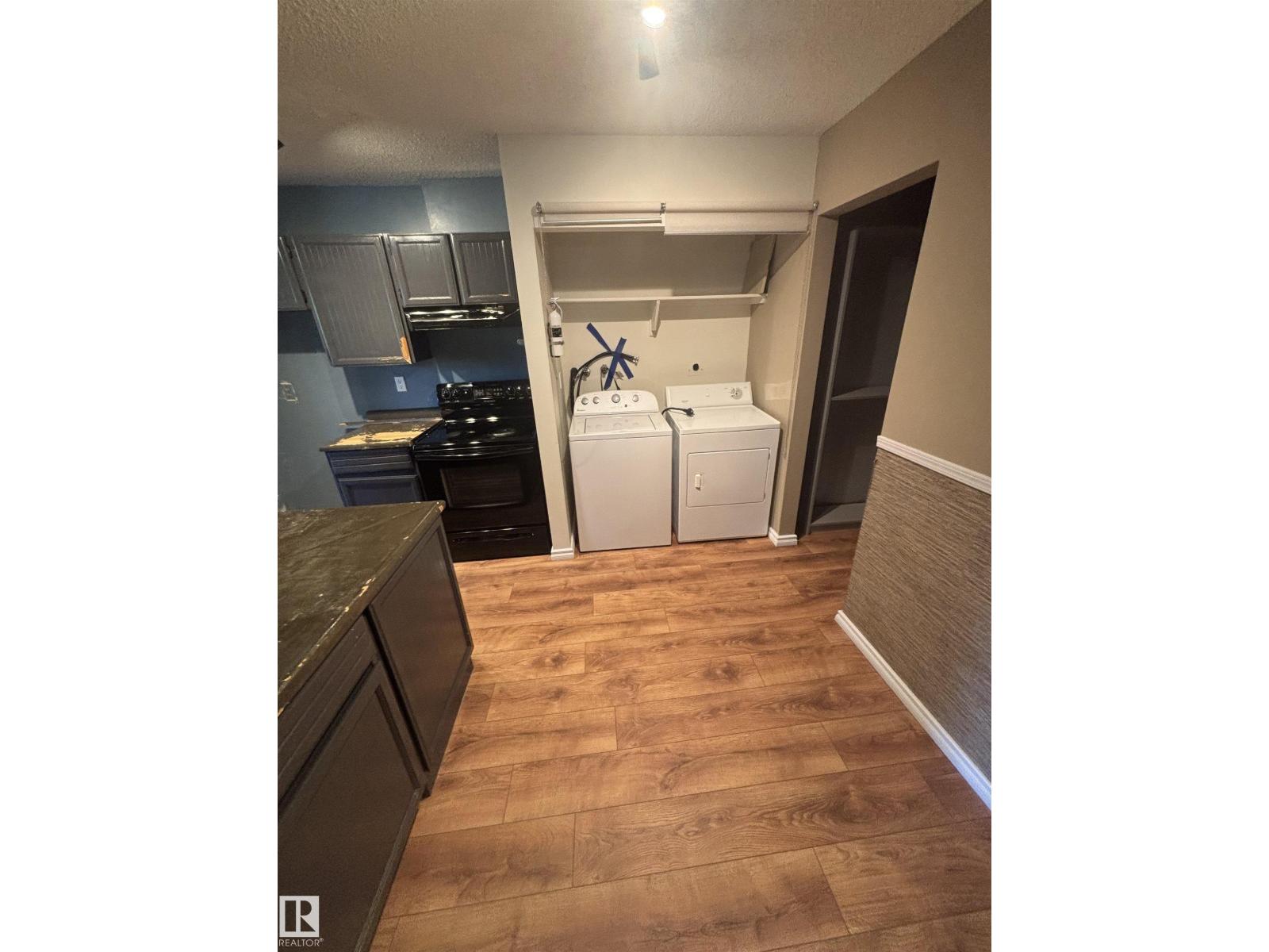 #206 2311 119 ST NW