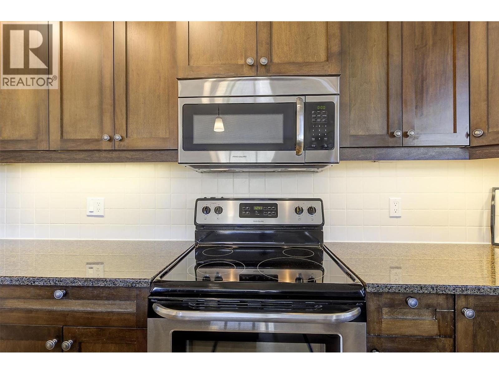 2070 Boucherie Road Unit# 204