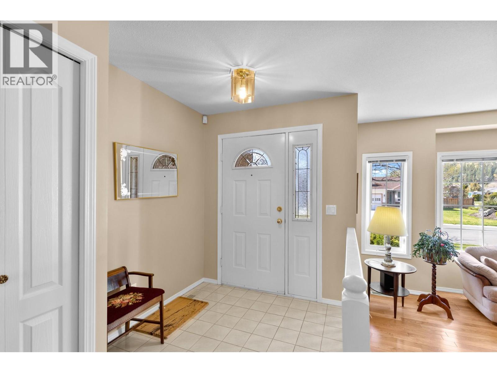 390 McTavish Crescent