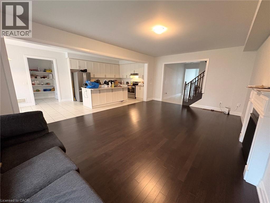 1079 EDINBURGH Drive