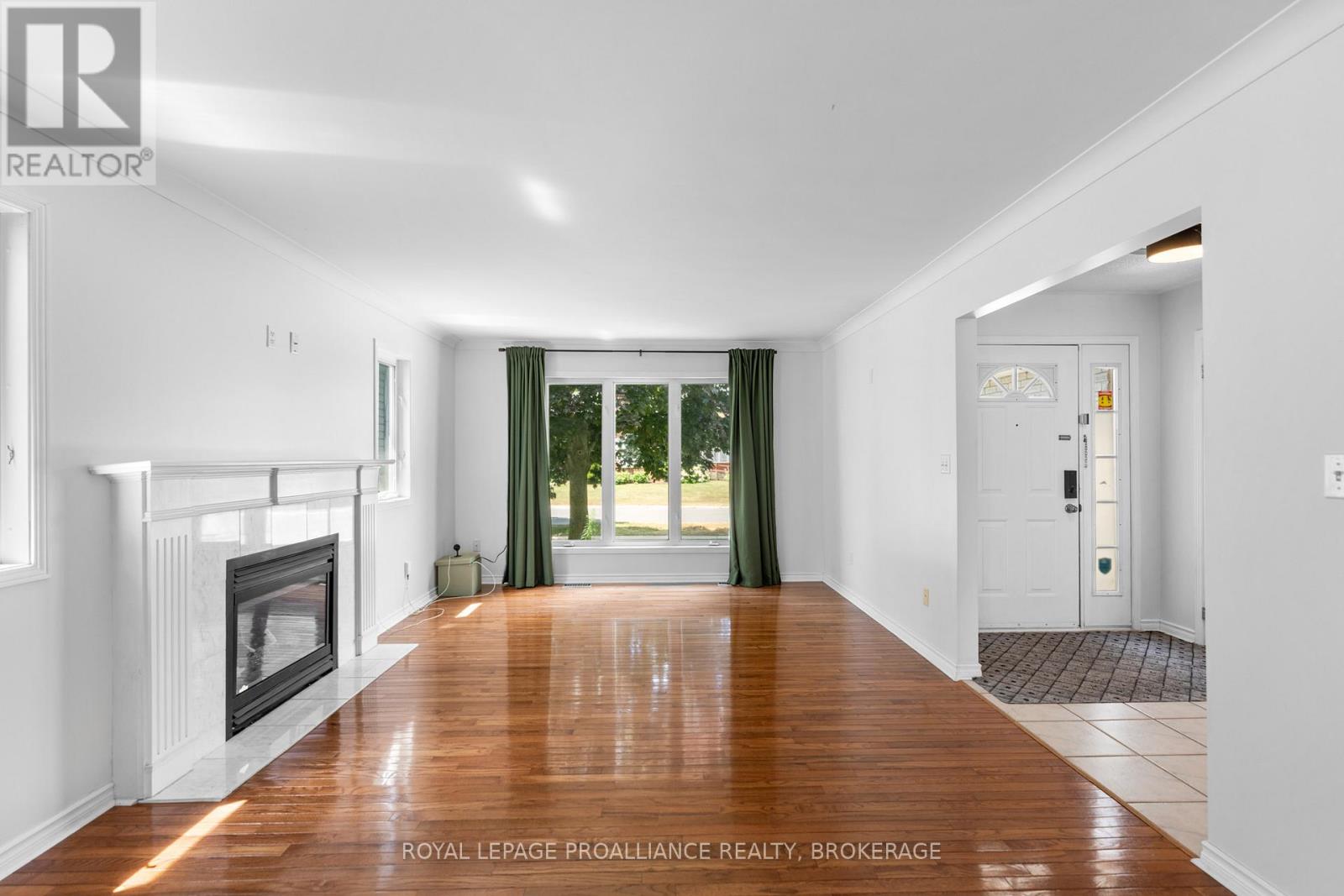 343 SUNRISE CRESCENT