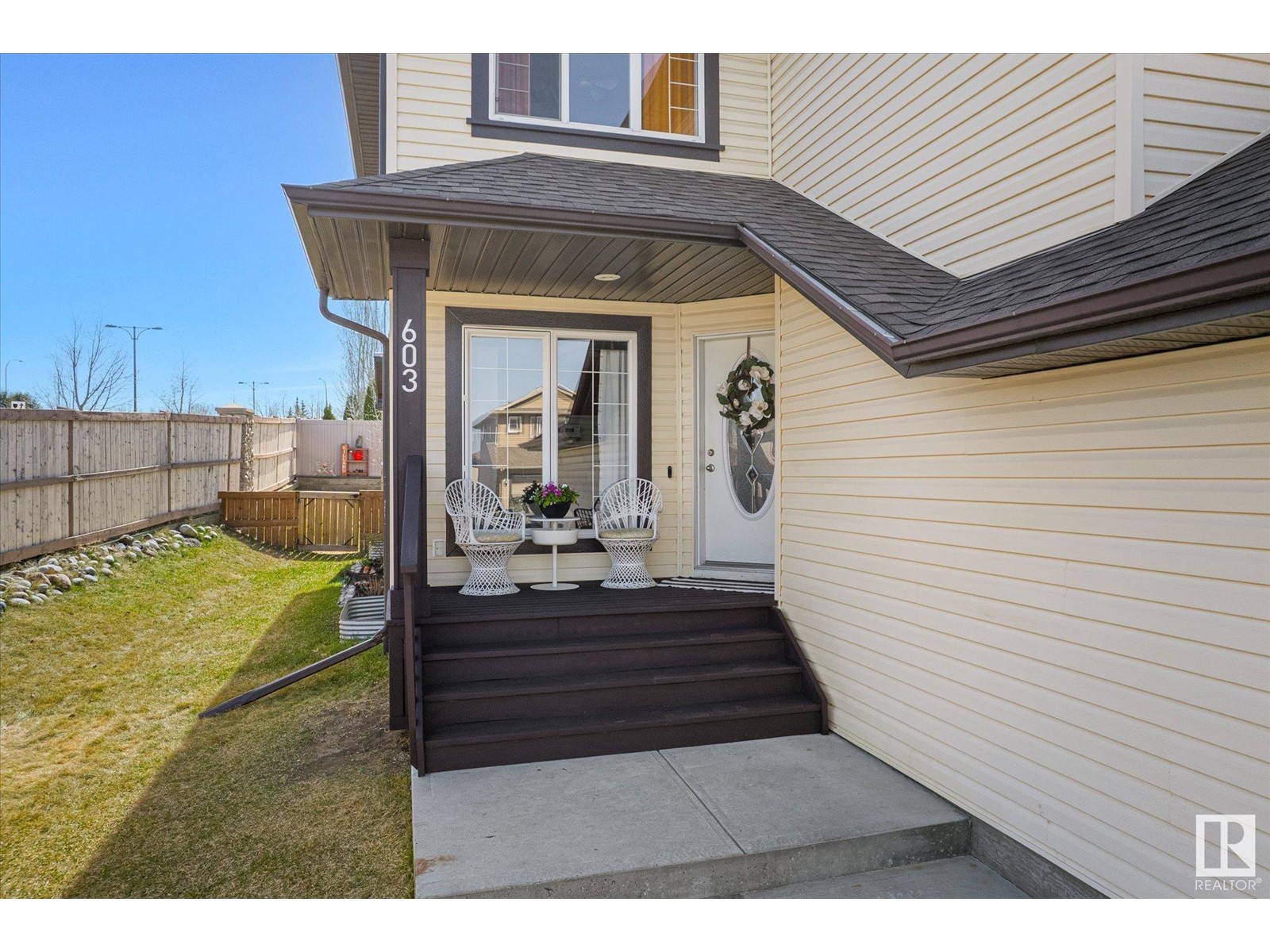 603 SUNCREST WY
