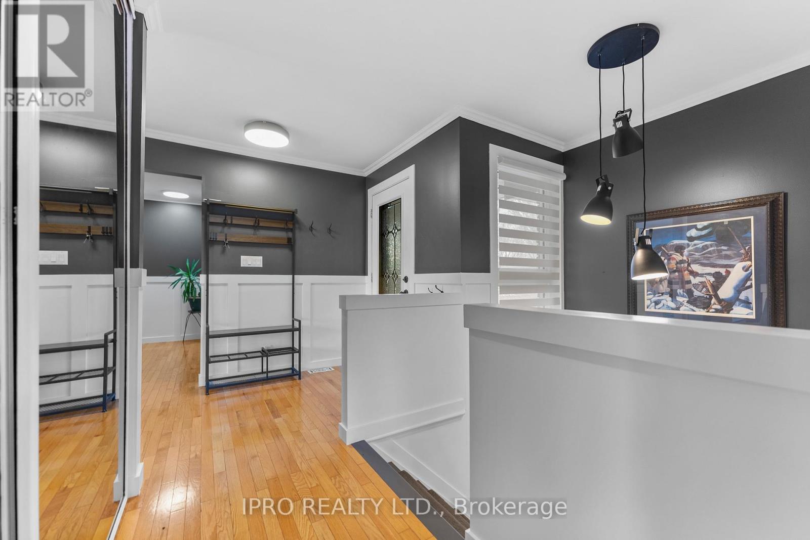 1 GAYLORD ROAD