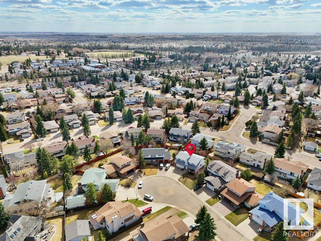 11247 25 AV NW