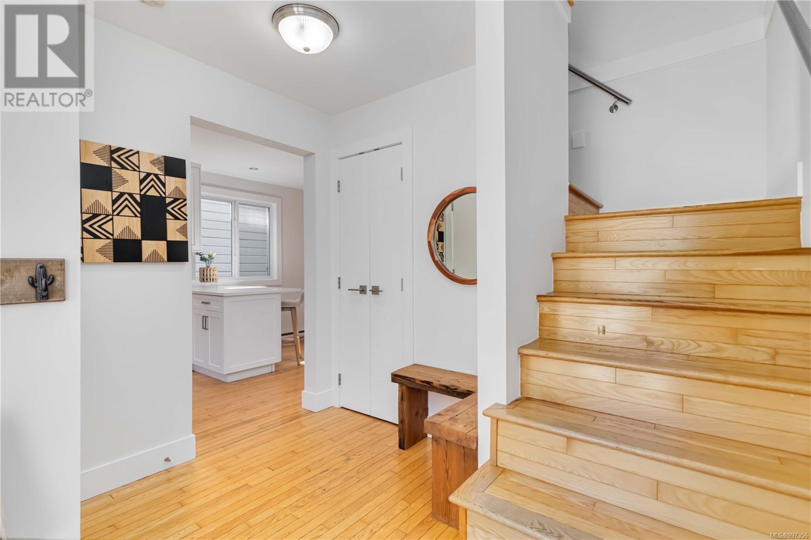 126 Rendall St