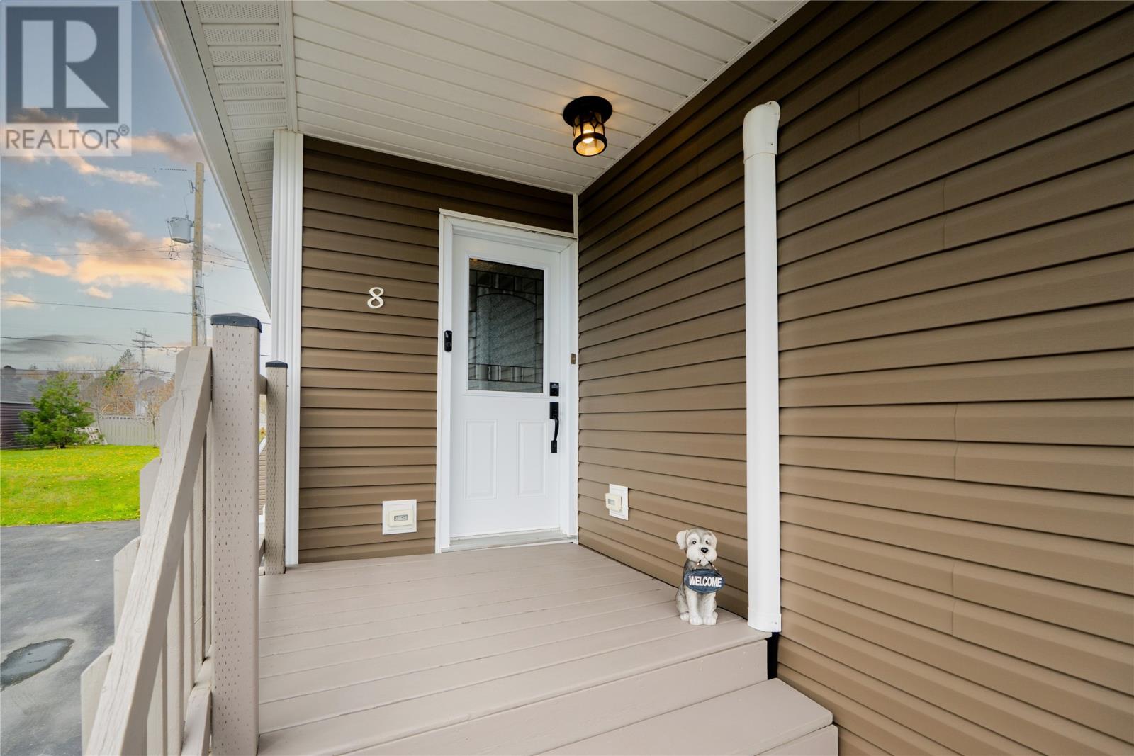 8 Wellington Crescent