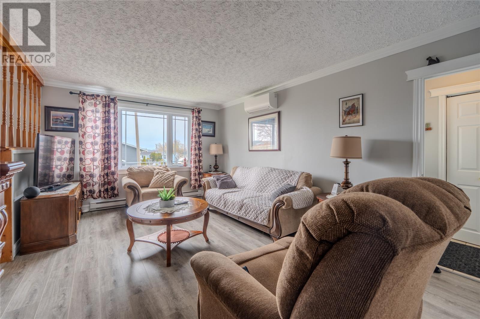 8 Wellington Crescent