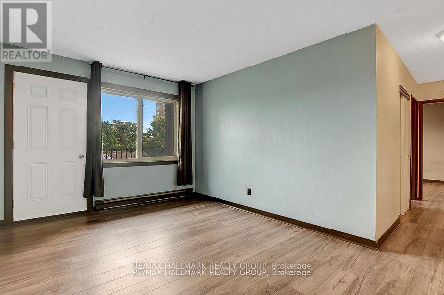 401C - 2041 ARROWSMITH DRIVE