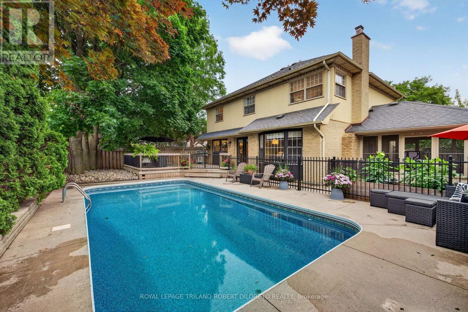 110 SUMMERDALE PLACE