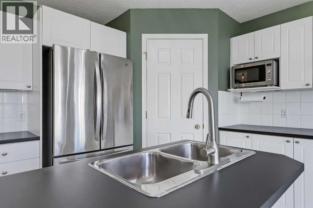 123 Arbour Butte Road NW