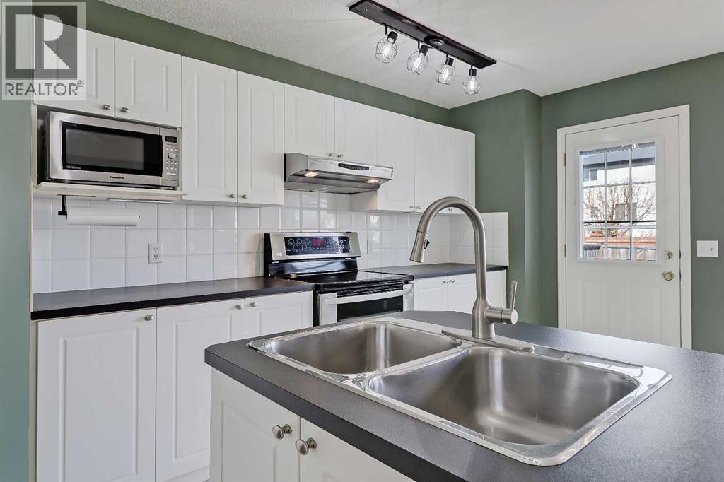 123 Arbour Butte Road NW
