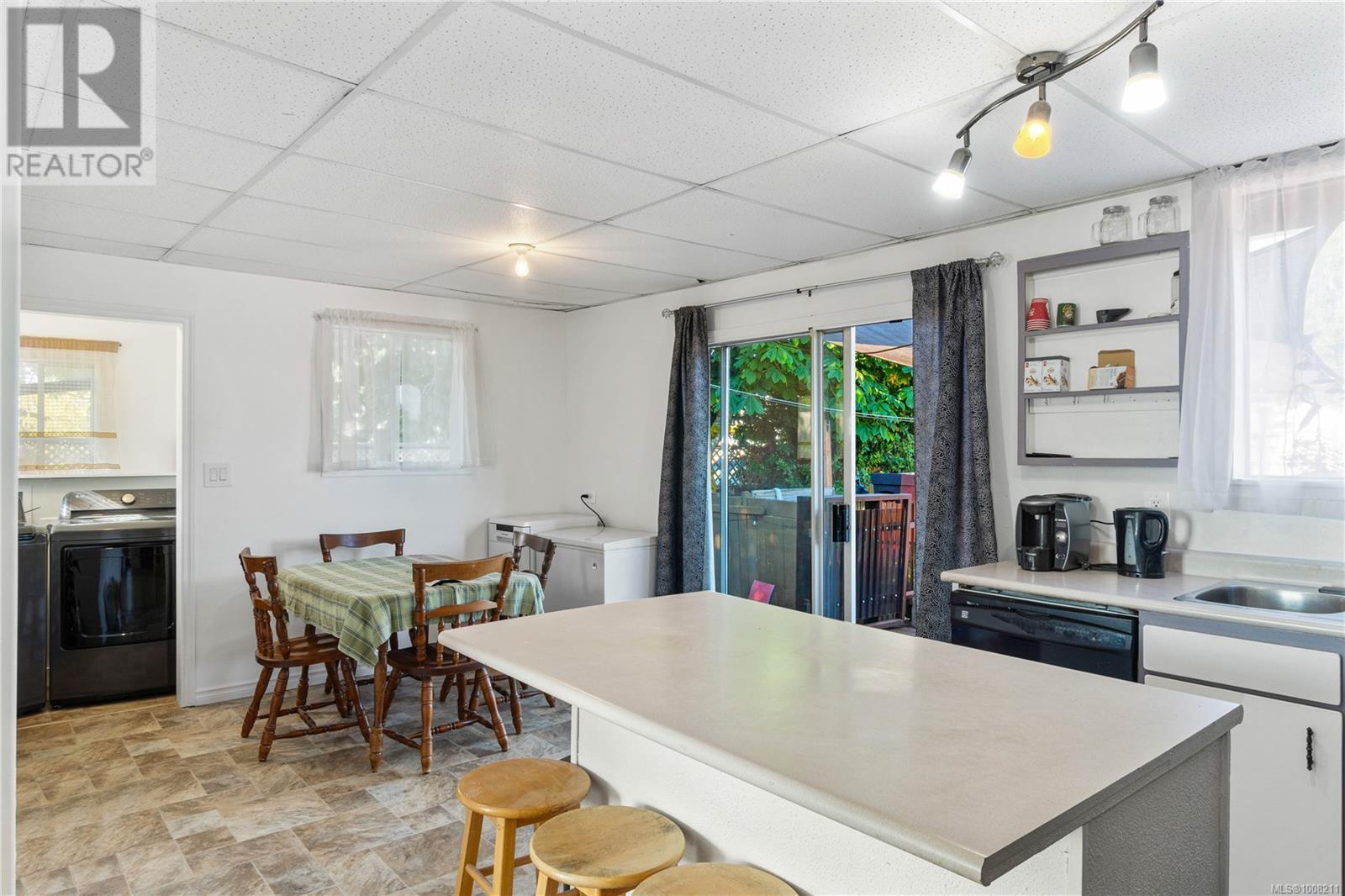 375 Bruce Ave