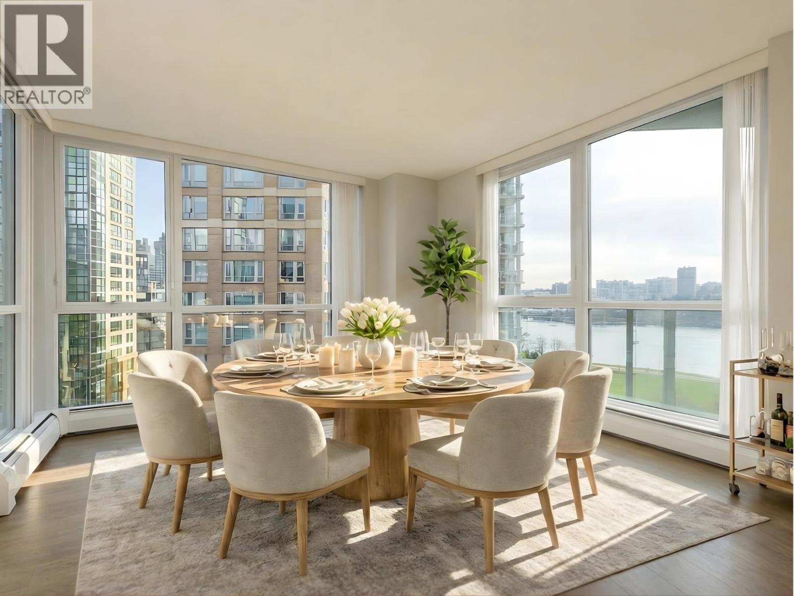 1102 1318 HOMER STREET