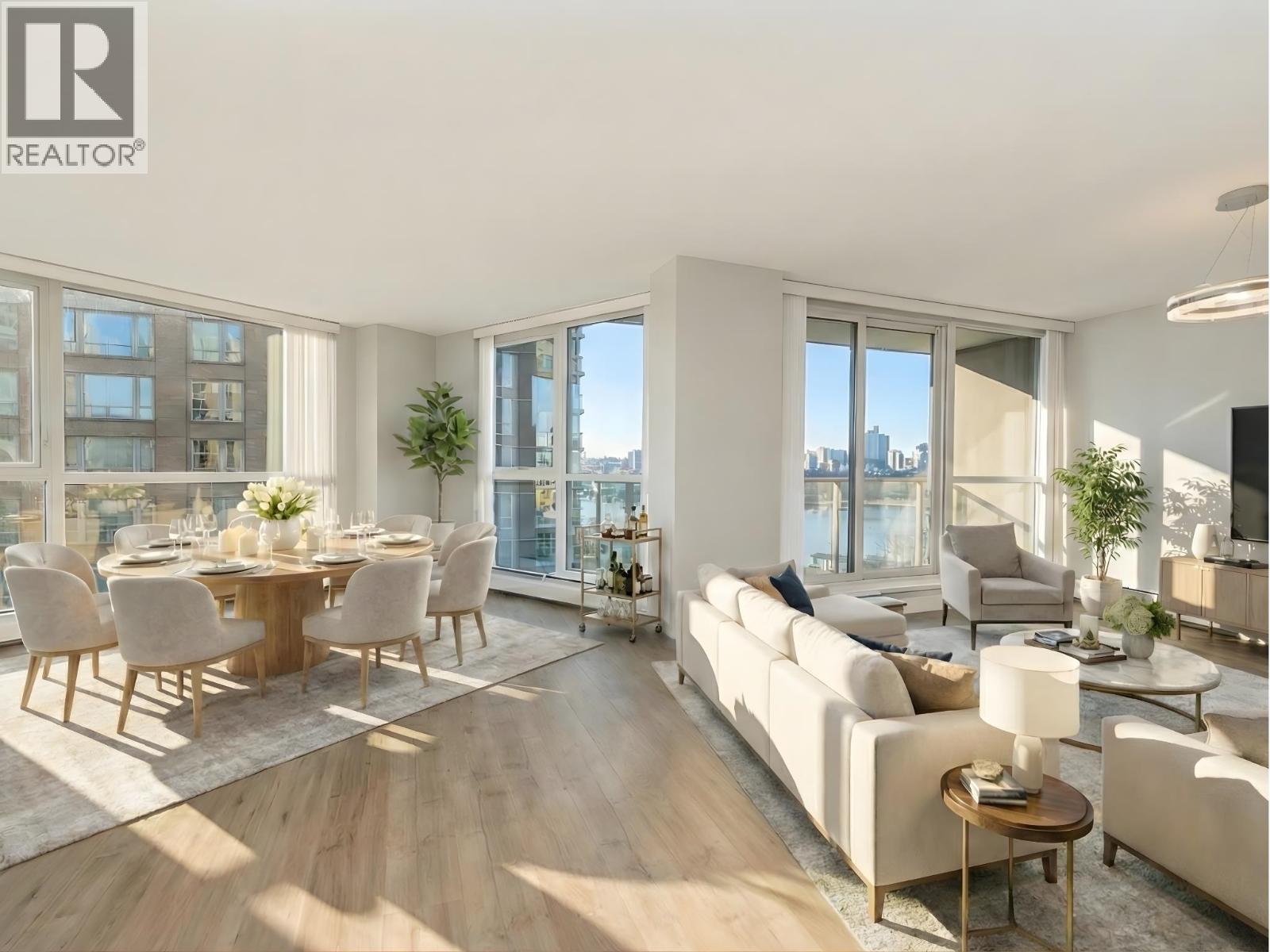 1102 1318 HOMER STREET