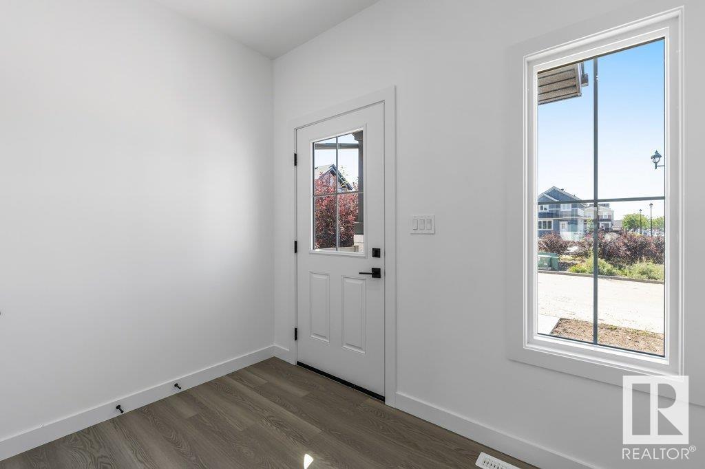 10625 99 ST
