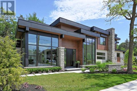 421 CHARTWELL ROAD Oakville (MO Morrison) ON L6J4A4