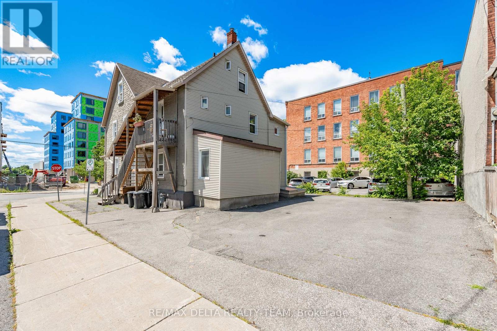 437-439 BOOTH STREET