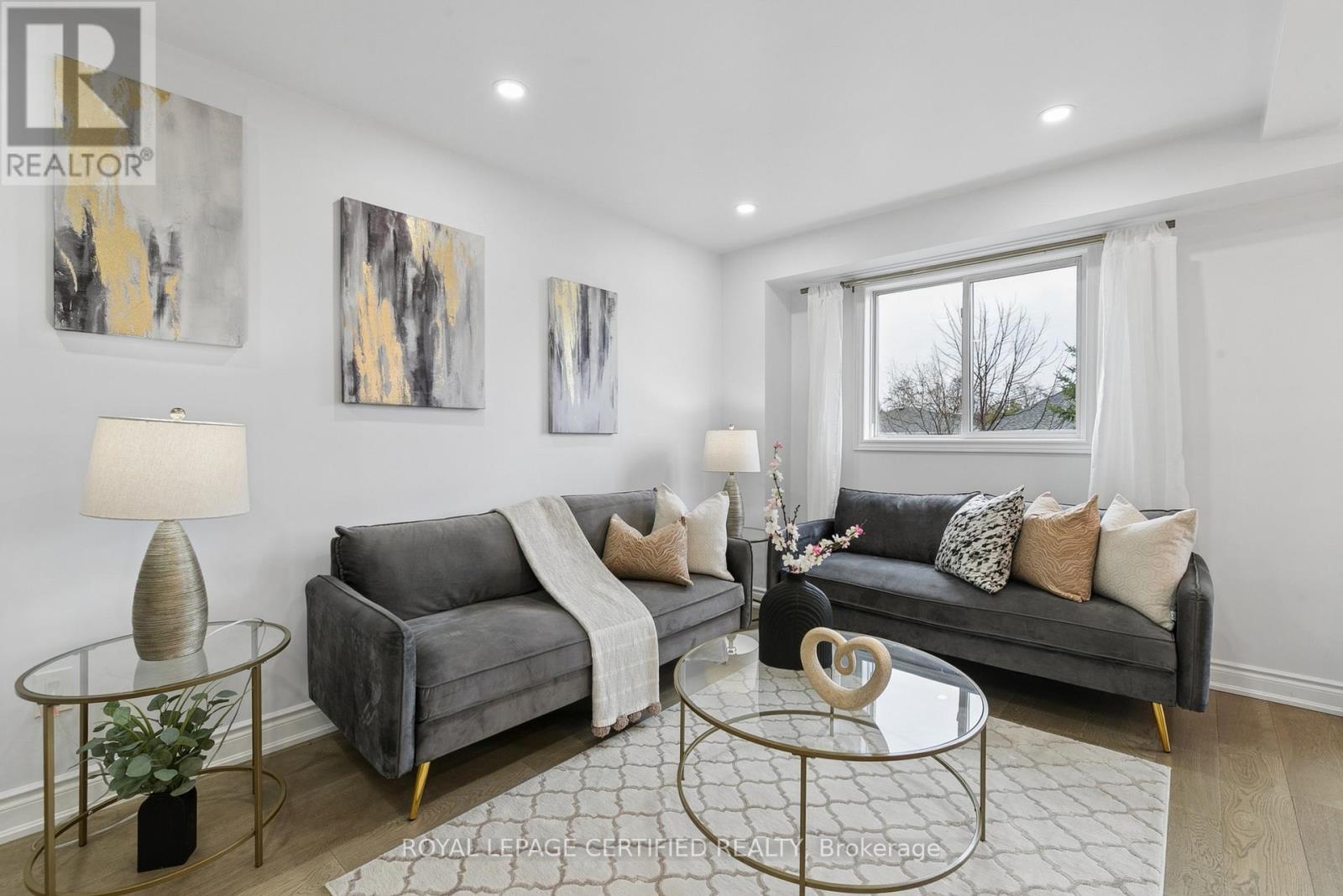 22 GOLDEN TERRACE COURT