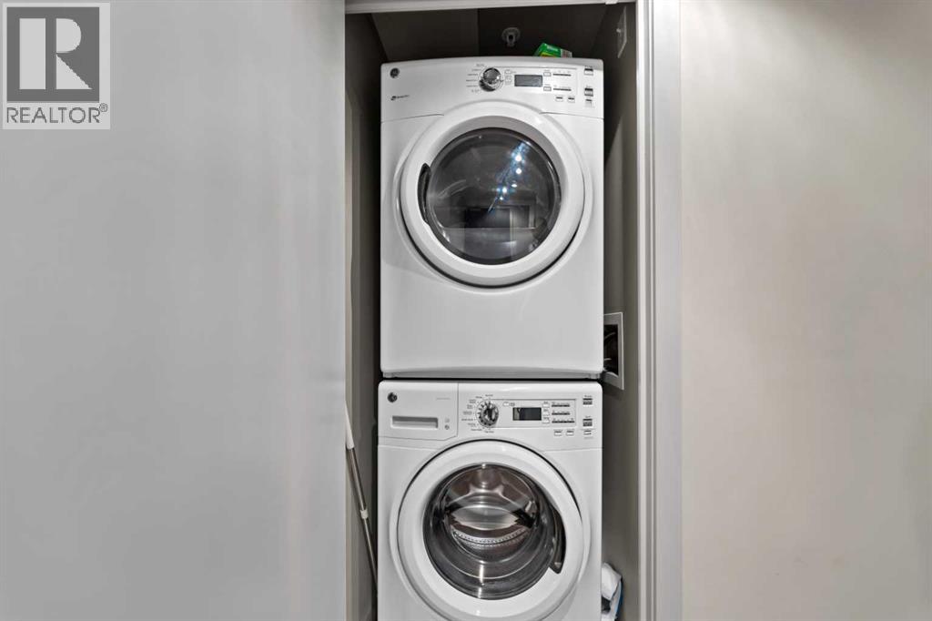 2806, 1010 6 Street SW