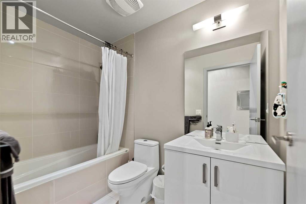 2806, 1010 6 Street SW