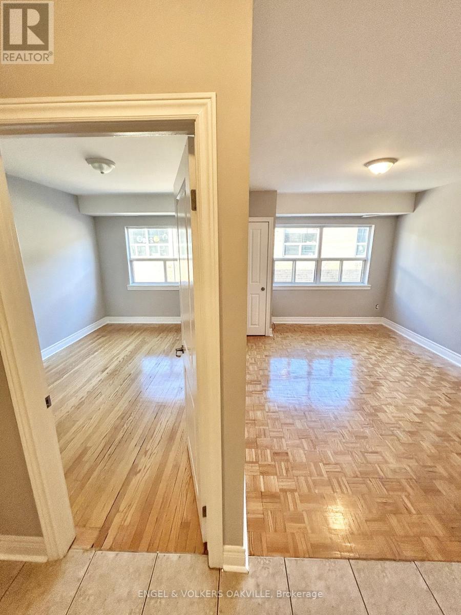 304 - 11 THIRTY THIRD STREET