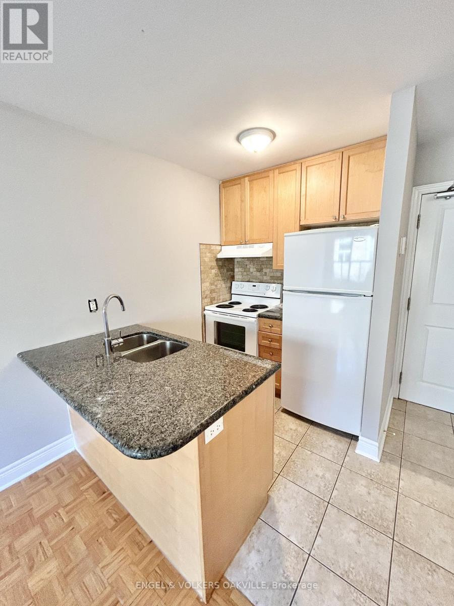 304 - 11 THIRTY THIRD STREET