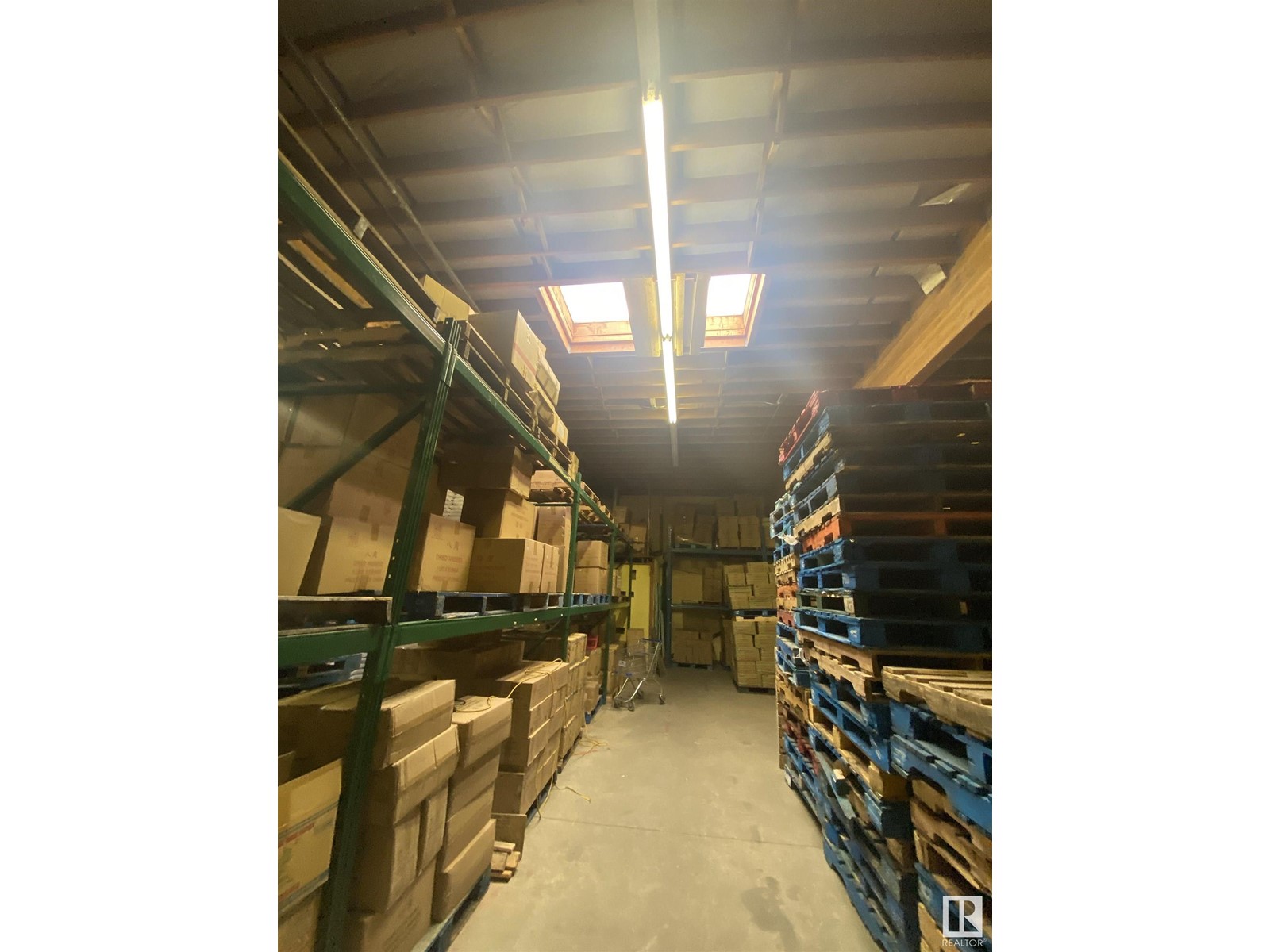 8704 106A AV NW