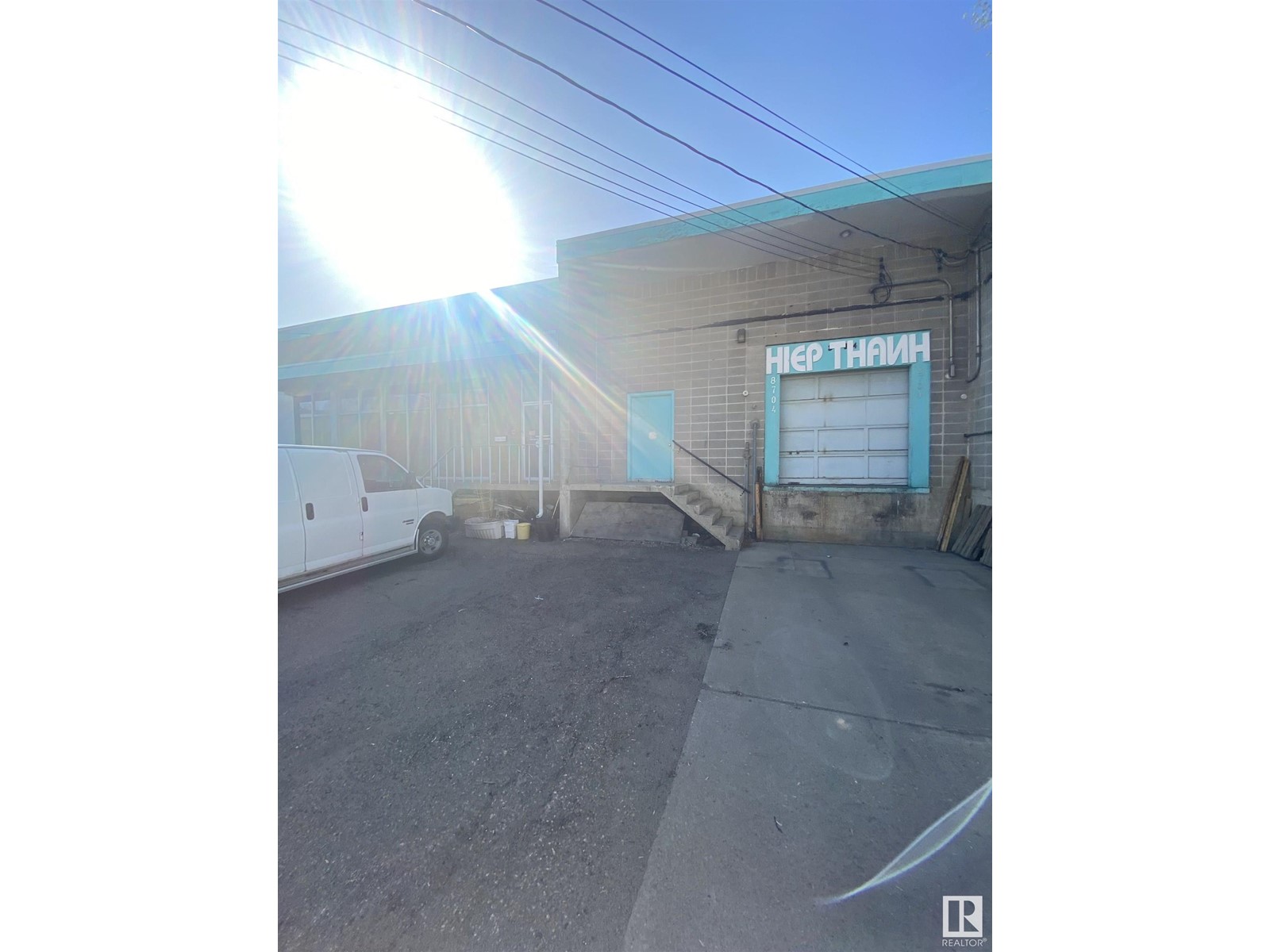 8704 106A AV NW