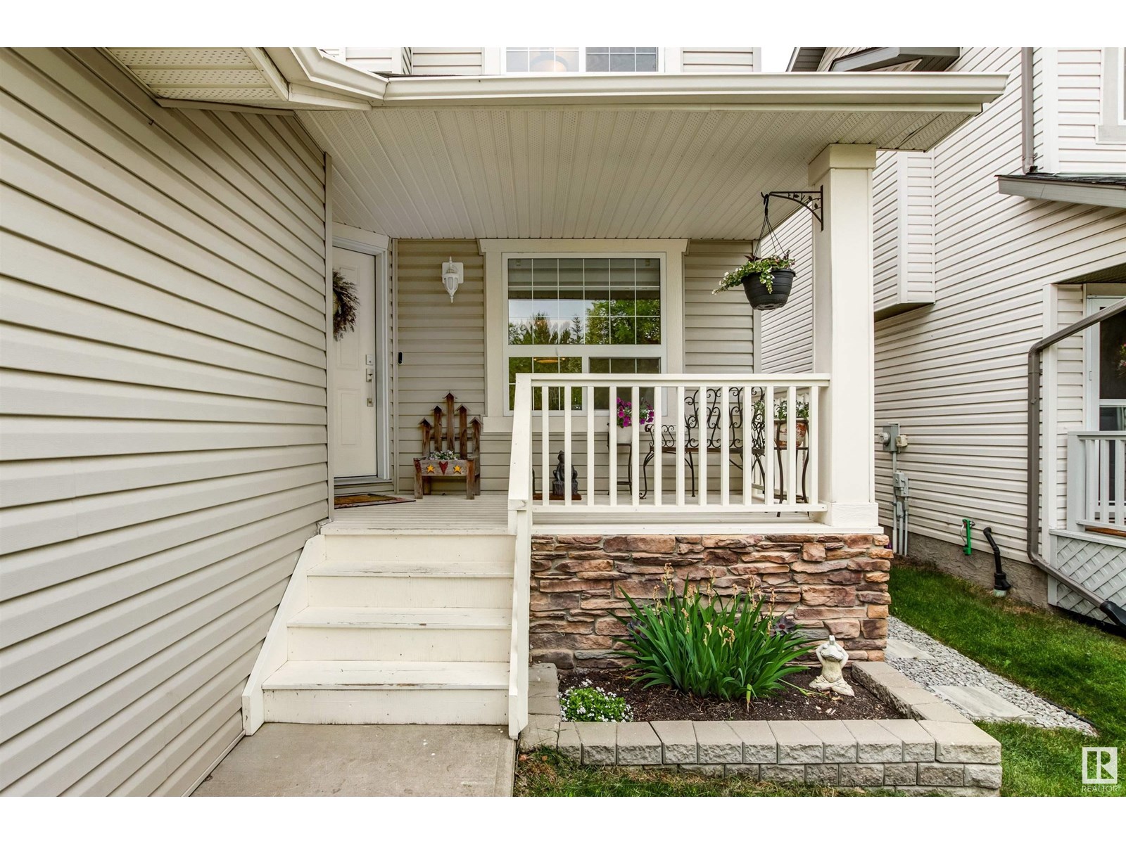 148 CORNWALL RD