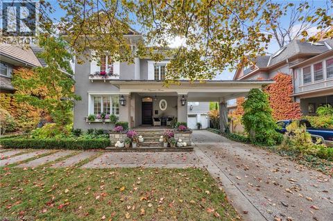 19 MAYNARD Avenue Kitchener ON N2H4Z6