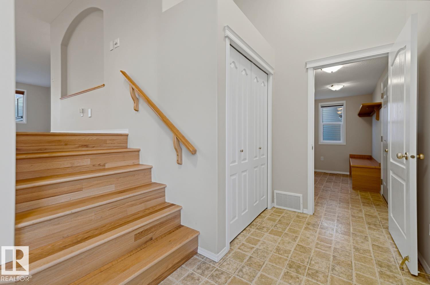 119 CHELSEA WY
