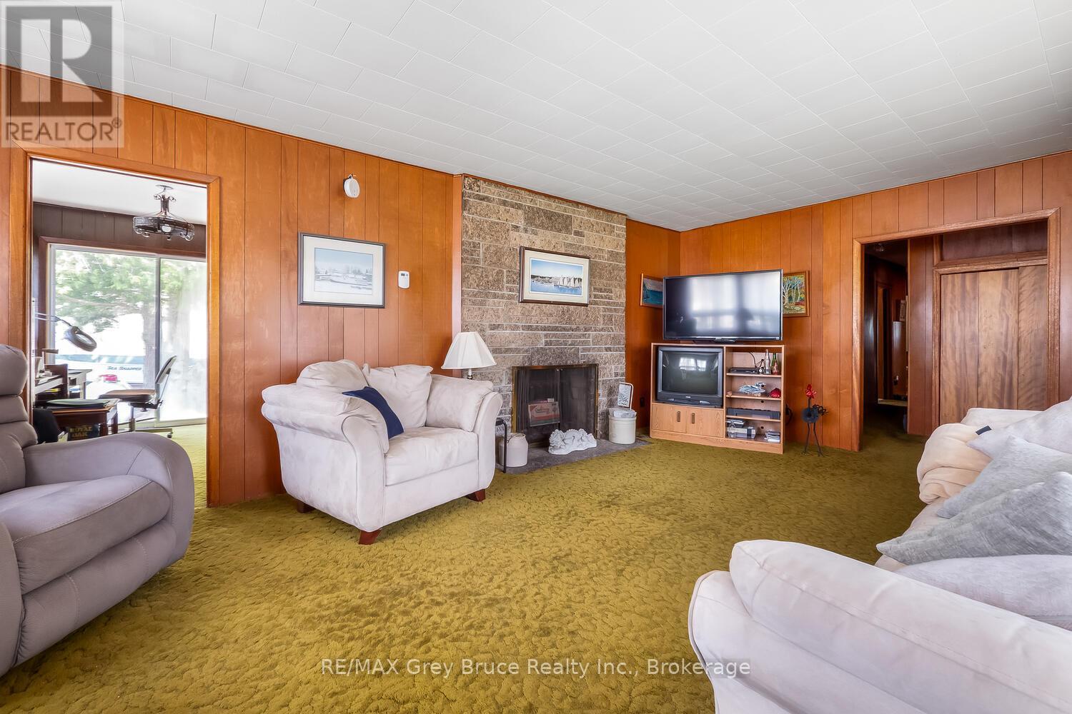 7382 HIGHWAY 6