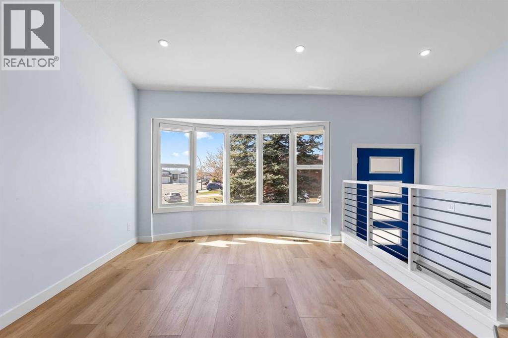 55 Whitehaven Crescent NE