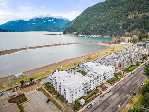 309 328 ESPLANADE AVENUE|Harrison Hot Springs Harrison Hot Springs BC V0M1K0