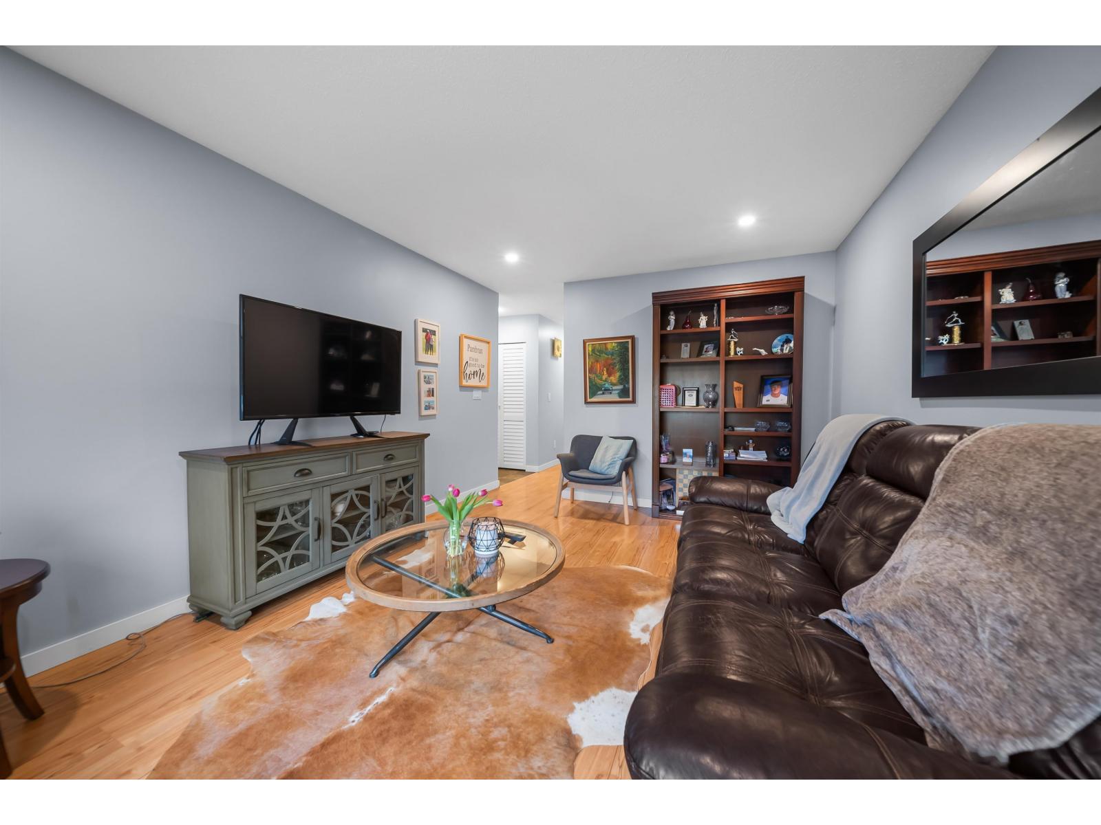 2731 SANDON DRIVE