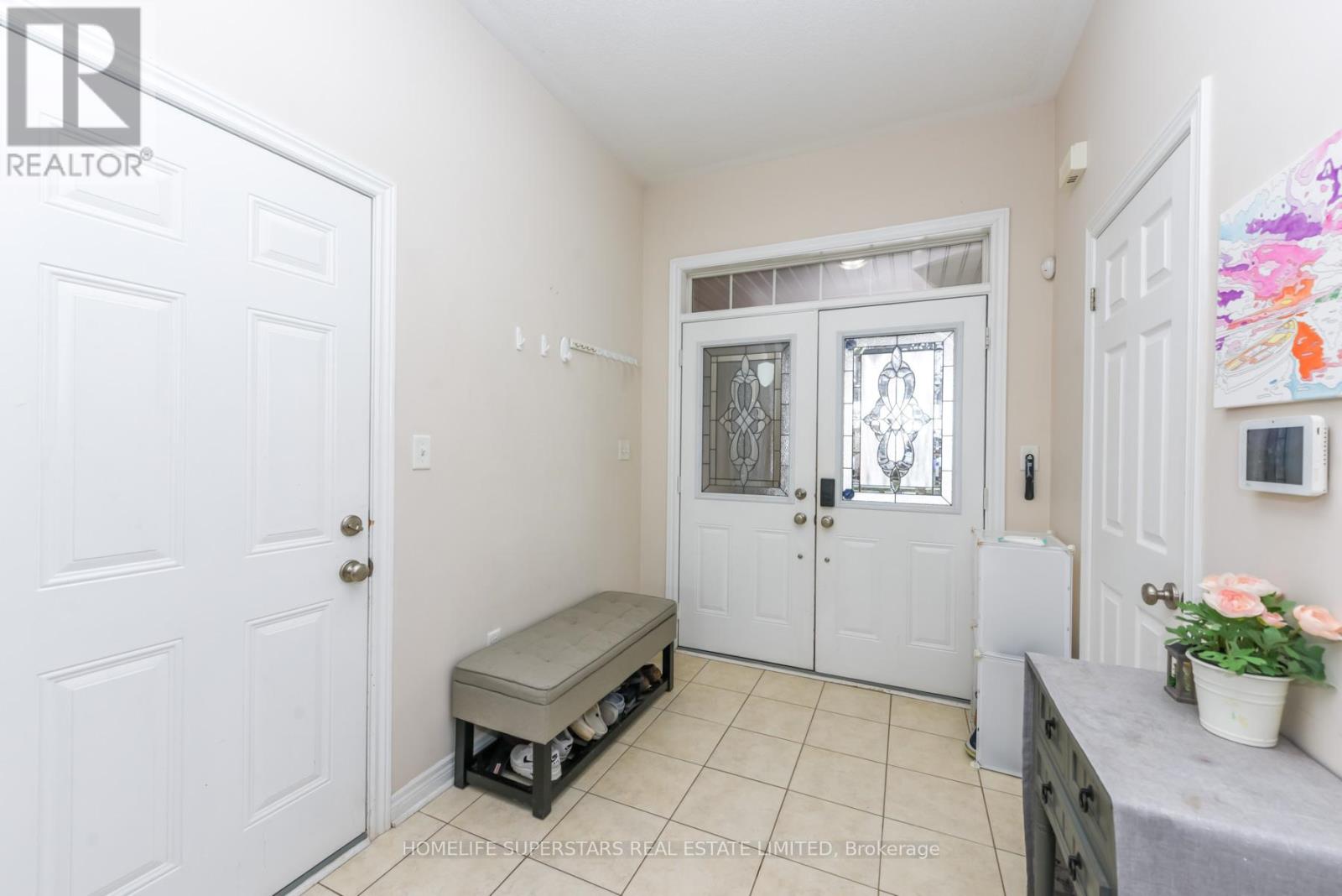 19 - 2019 TRAWDEN WAY