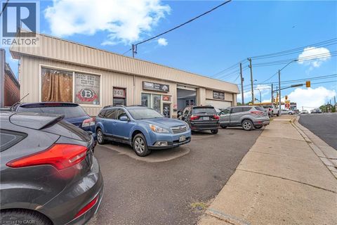 342 VICTORIA Street N Kitchener ON N2H5E2